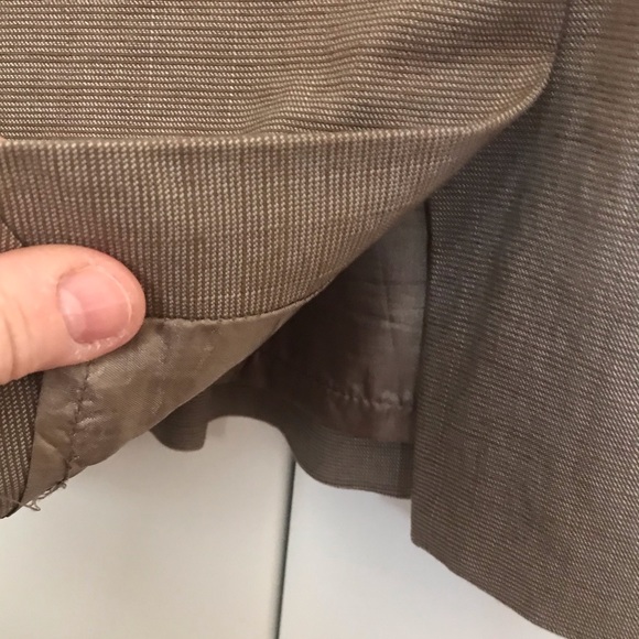 Suiting Skirt with pocket and belt buckles - Picture 4 of 10